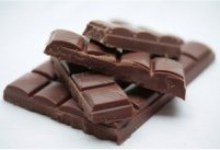 200105-omag-chocolate-bar-600x411