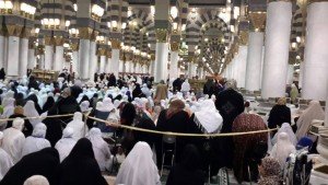 Dalam masjid nabawi.. Jemaah Wanita