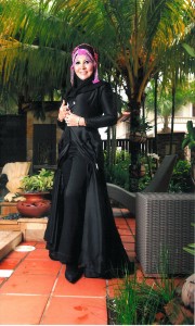 Gmbr ni tahun 2007, Yatie dn Edy masih memperlajari teknik photography dn makeup.. Ini antara gmbr hasil pembelajaran mereka..