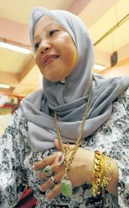 Wanita dgn Barangan Kemas