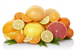 Vitamin C boleh didapati di dalam buah-buahan citrus..