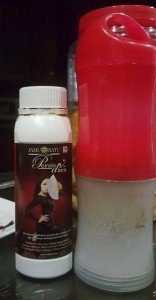 Sy makan Persis Dara atau Royal V.. Kopis sy dlm bekas 2 tungkat.. best Kopi Ratu.. Pekat dan puas kalau minum.. Khasiatnya paling terbaik utk wanita..