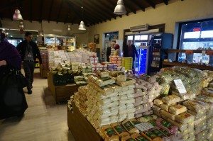 Berhenti ke tandas sambil melihat kedai2 di bandar Turki..