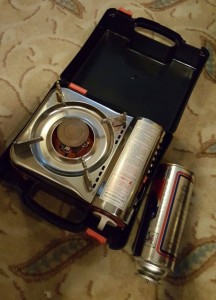 Ni kecik je dlm 10inci dapur gas dn tong gas..