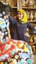 Posing lebih, beli nya idak.. he he..